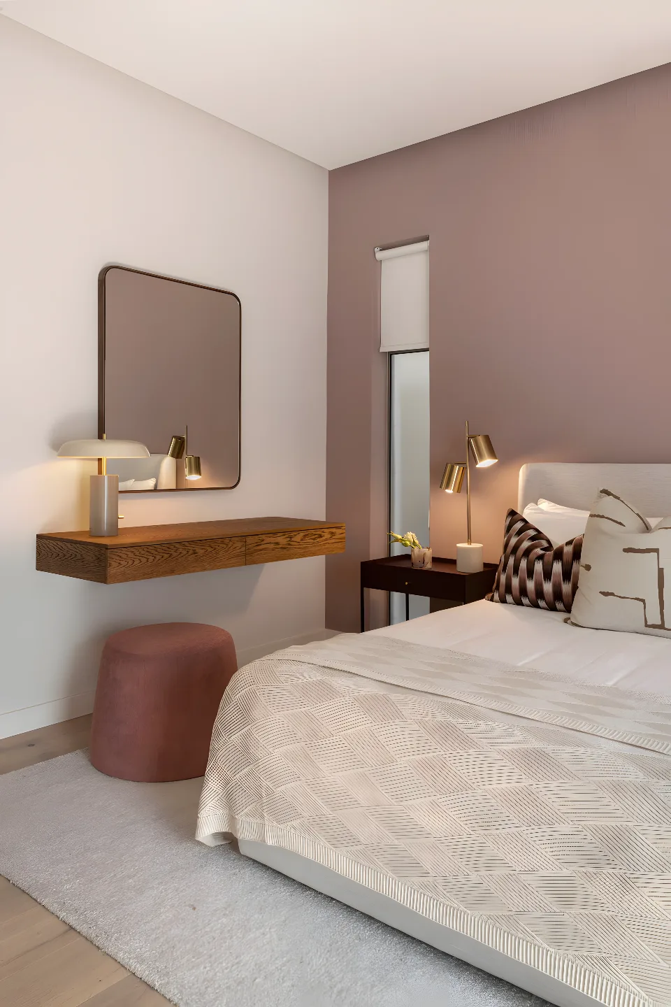 Guest bedroom